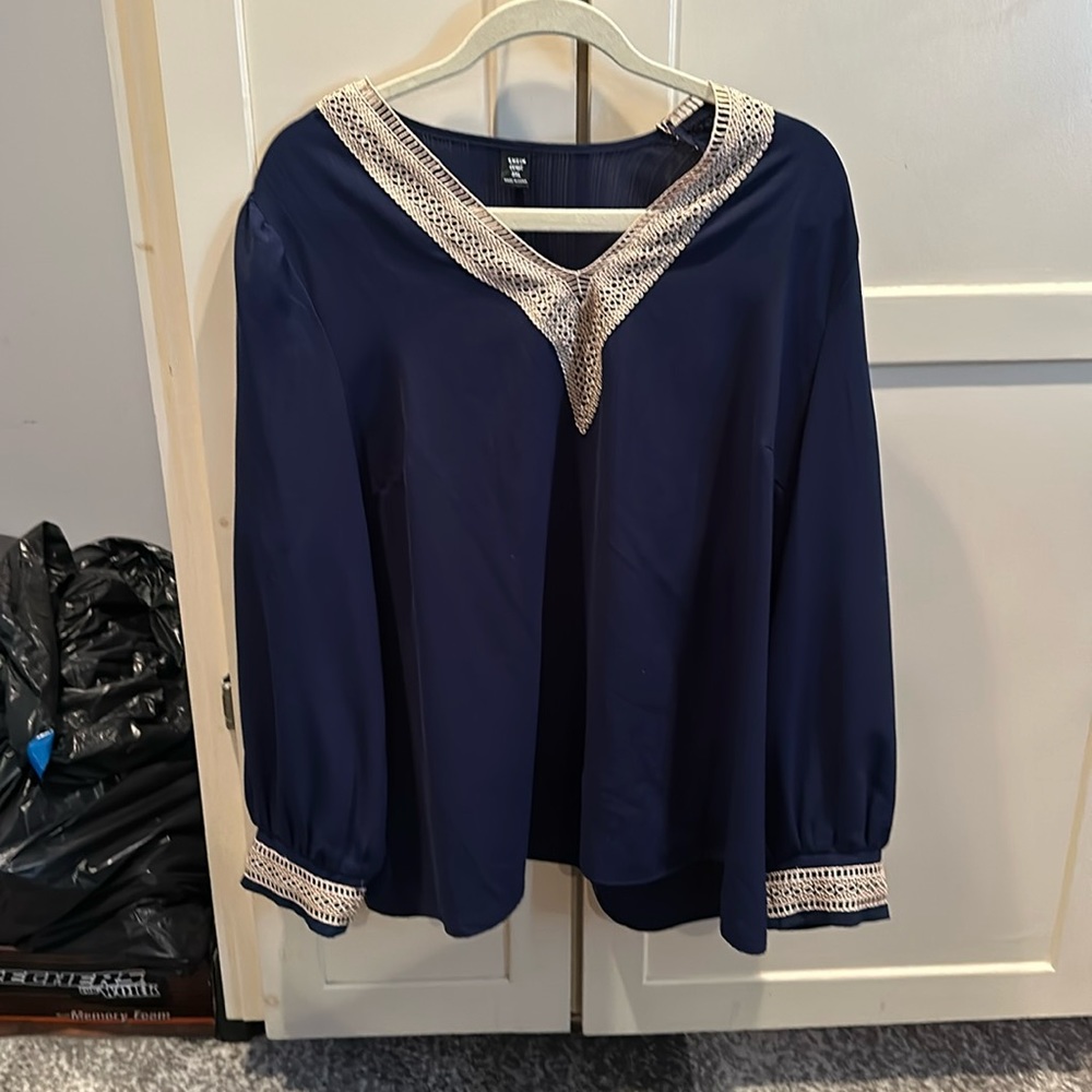 Long sleeve v neck tunic